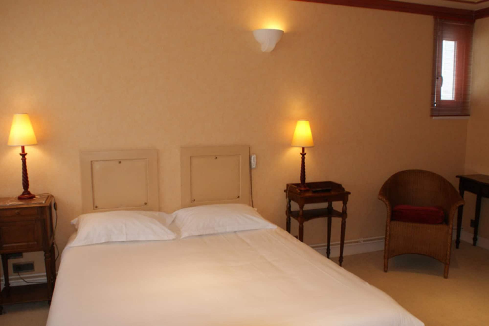 Auberge La Tomette, The Originals Relais Vitrac (Cantal) Exterior foto