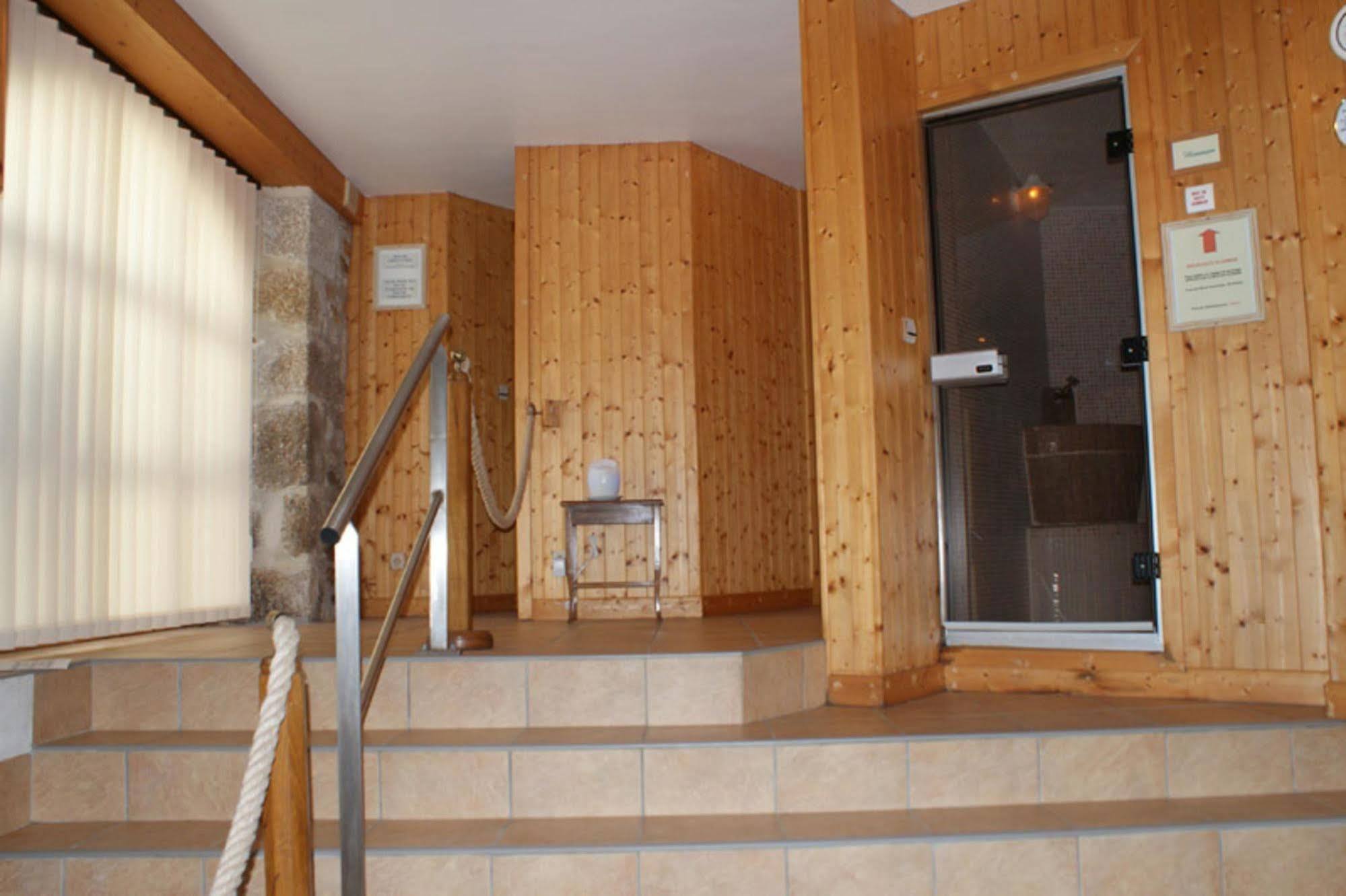Auberge La Tomette, The Originals Relais Vitrac (Cantal) Exterior foto